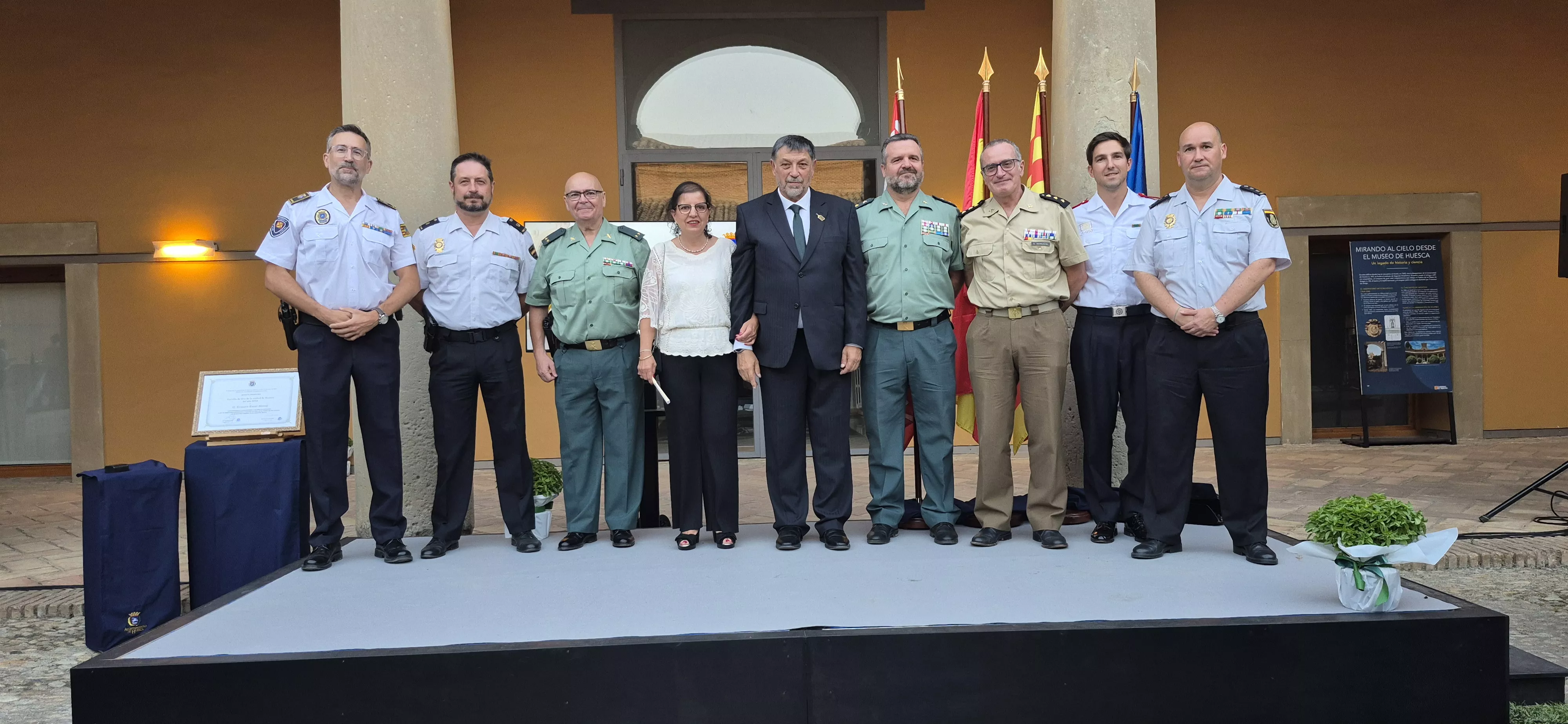 Entrega de la Parrilla de Oro a Ernesto Escar. Foto Myriam Martínez