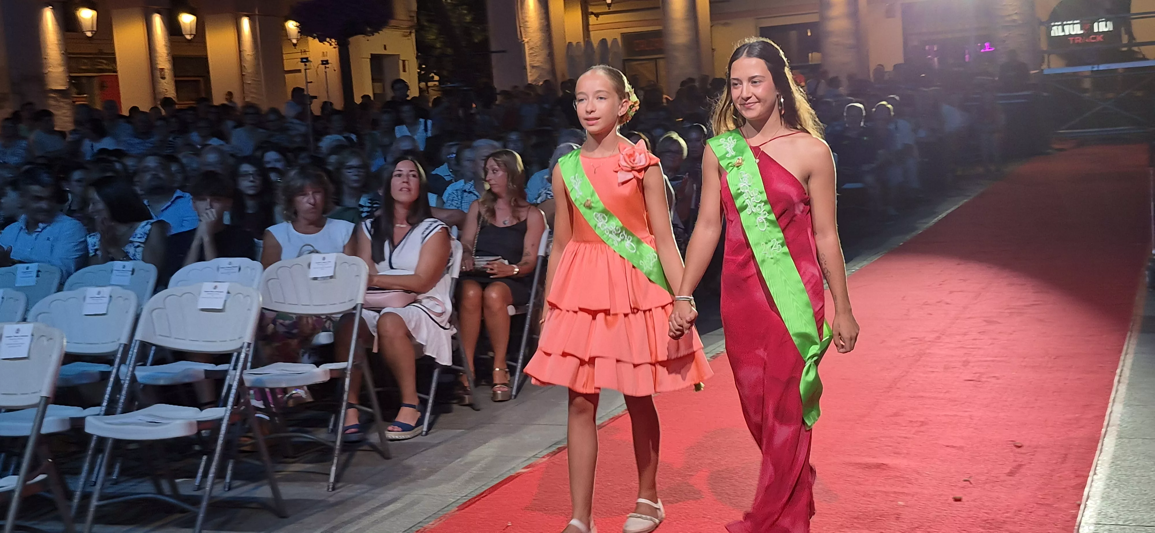 Presentación de las mairalesas y mainates 2026. Foto Myriam Martínez