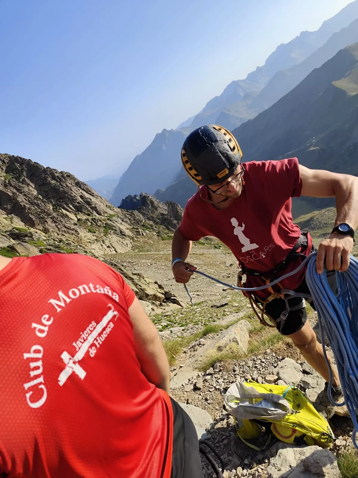 Ascenso del Grupo de Alto Nivel de los Javieres al pico Midi d'Osseau