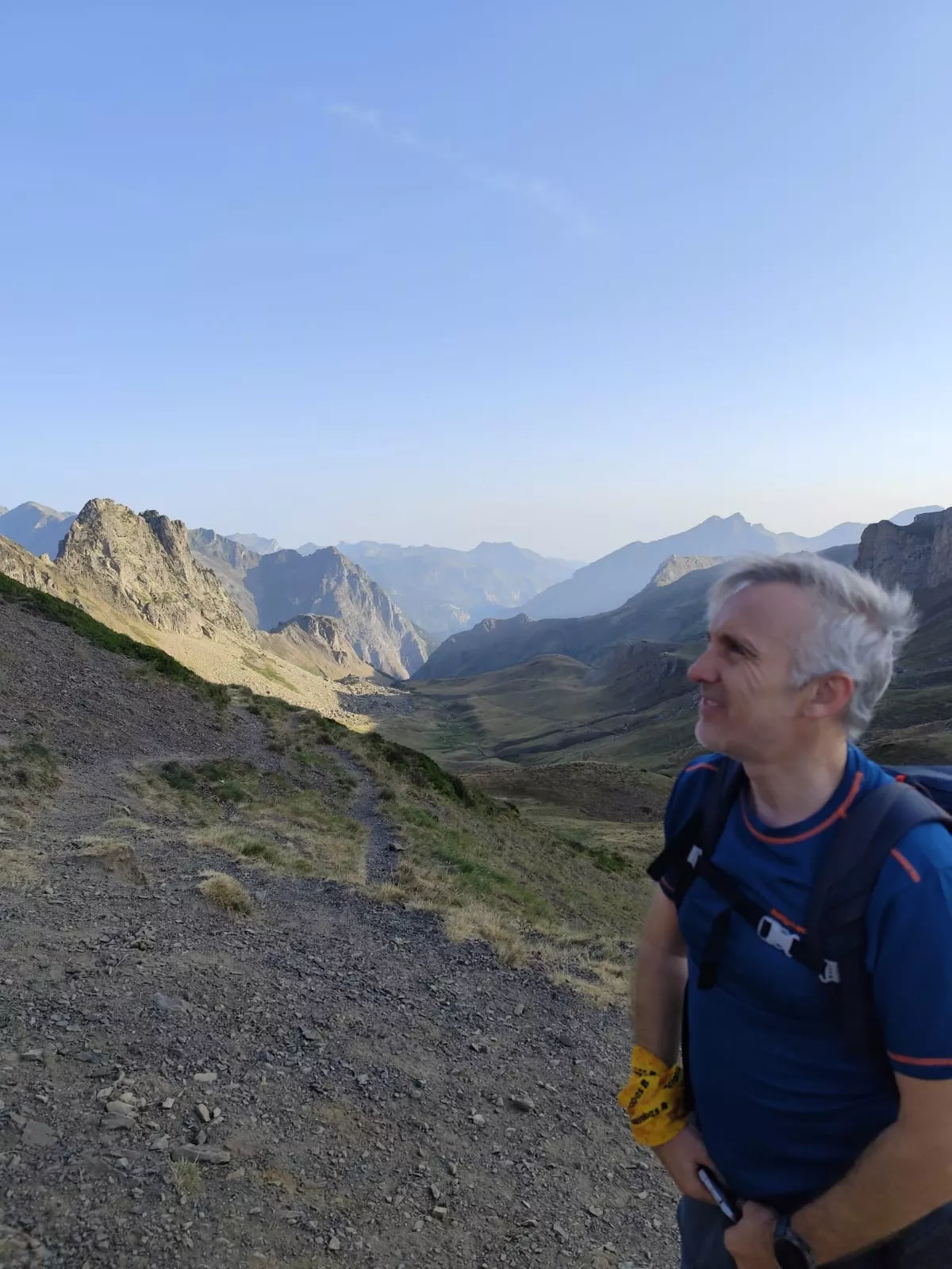 Ascenso del Grupo de Alto Nivel de los Javieres al pico Midi d'Osseau