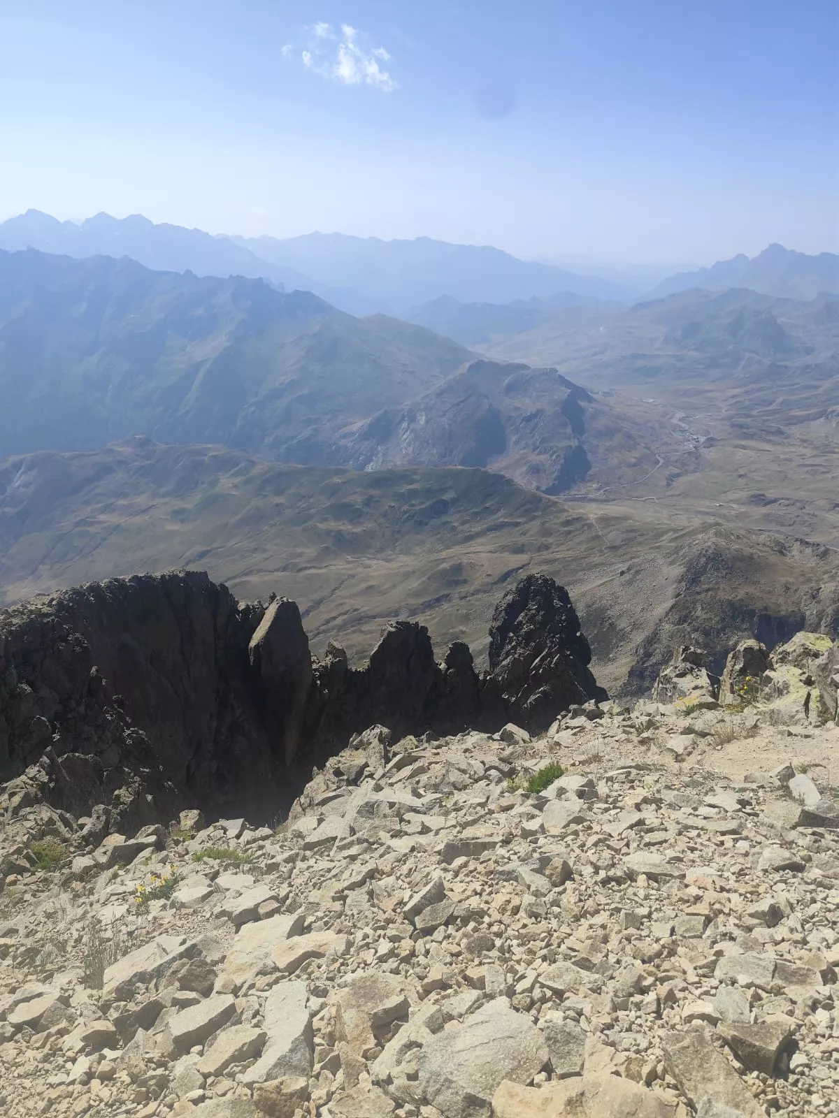 Ascenso del Grupo de Alto Nivel de los Javieres al pico Midi d'Osseau