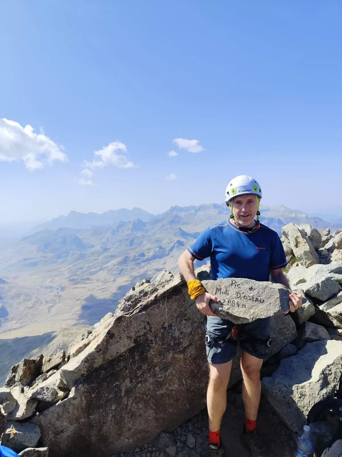 Ascenso del Grupo de Alto Nivel de los Javieres al pico Midi d'Osseau