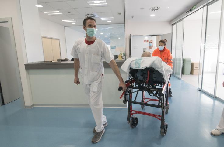 Imágenes de las nuevas urgencias del Hospital San Jorge ya en funcionamiento. Foto GA