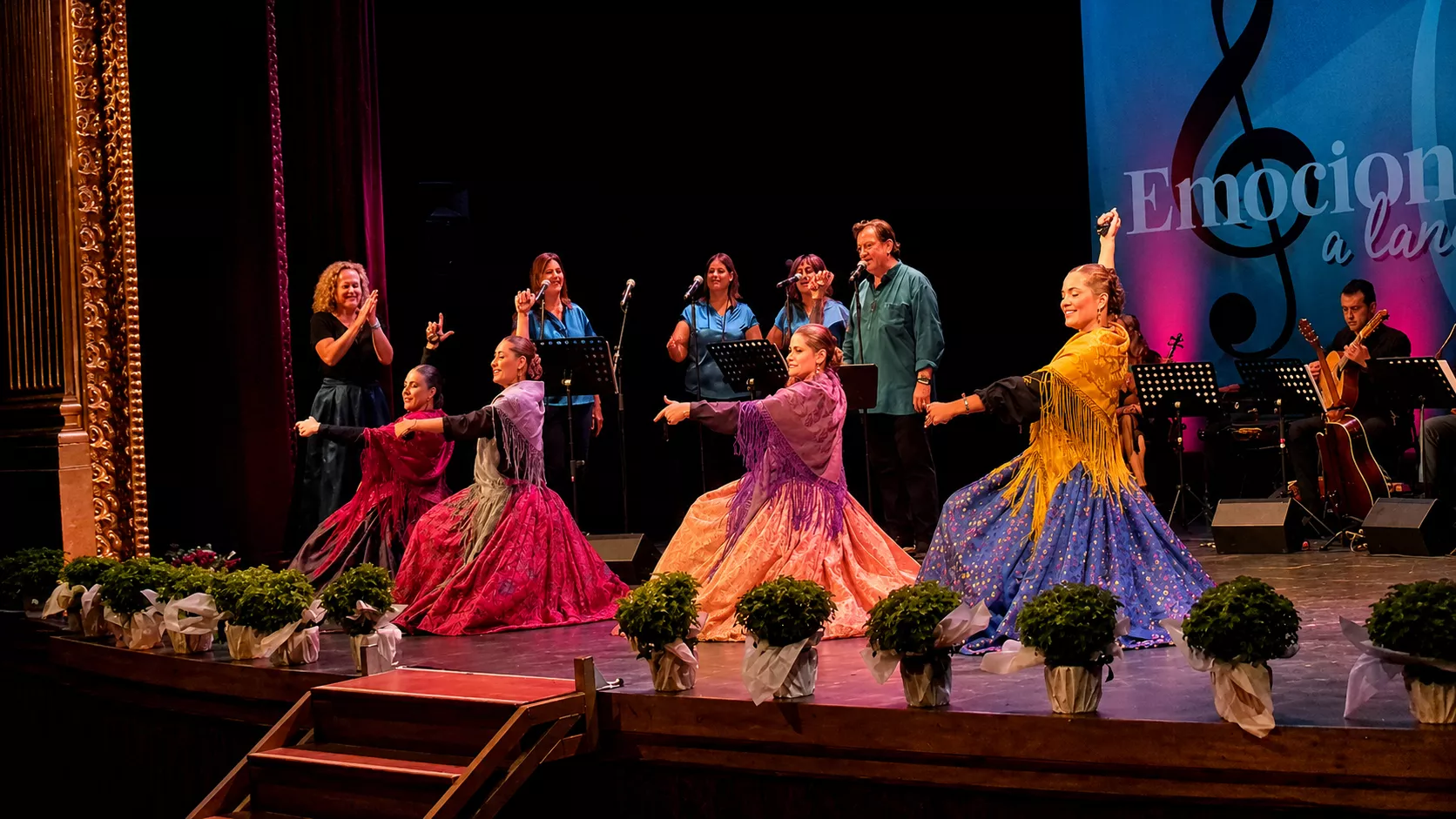 Emociones de Nuestra Tierra en el Teatro Olimpia. Foto Myriam Martínez