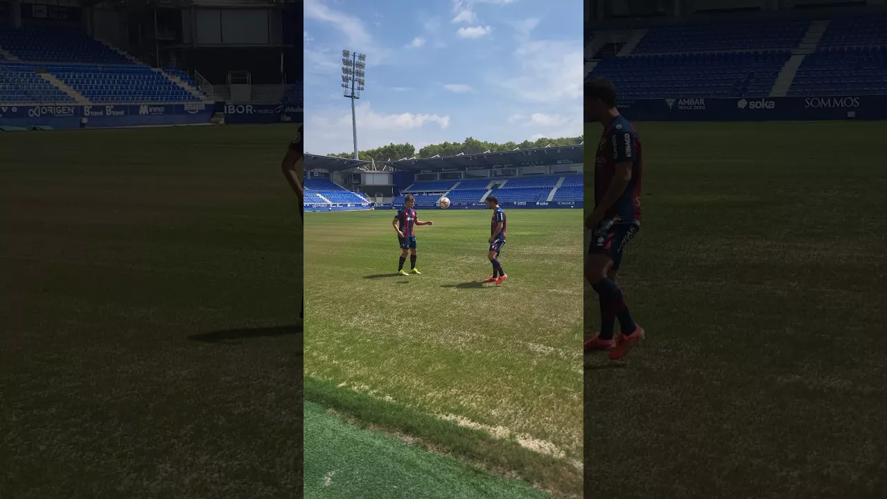 Jimmy Suárez e Iván Rodríguez, nuevos jugadores del Huesca con ambición y responsabilidad