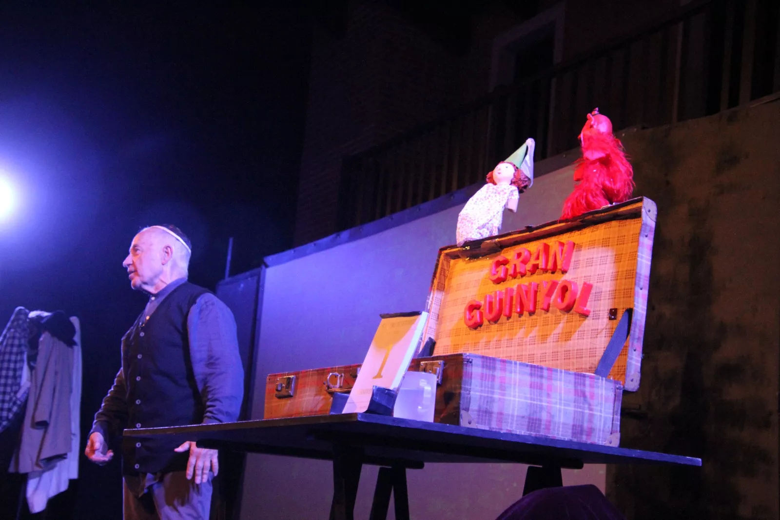 Actuación de Joan Font en el Corral de Comedias de Robres. Foto Carlos Neofato