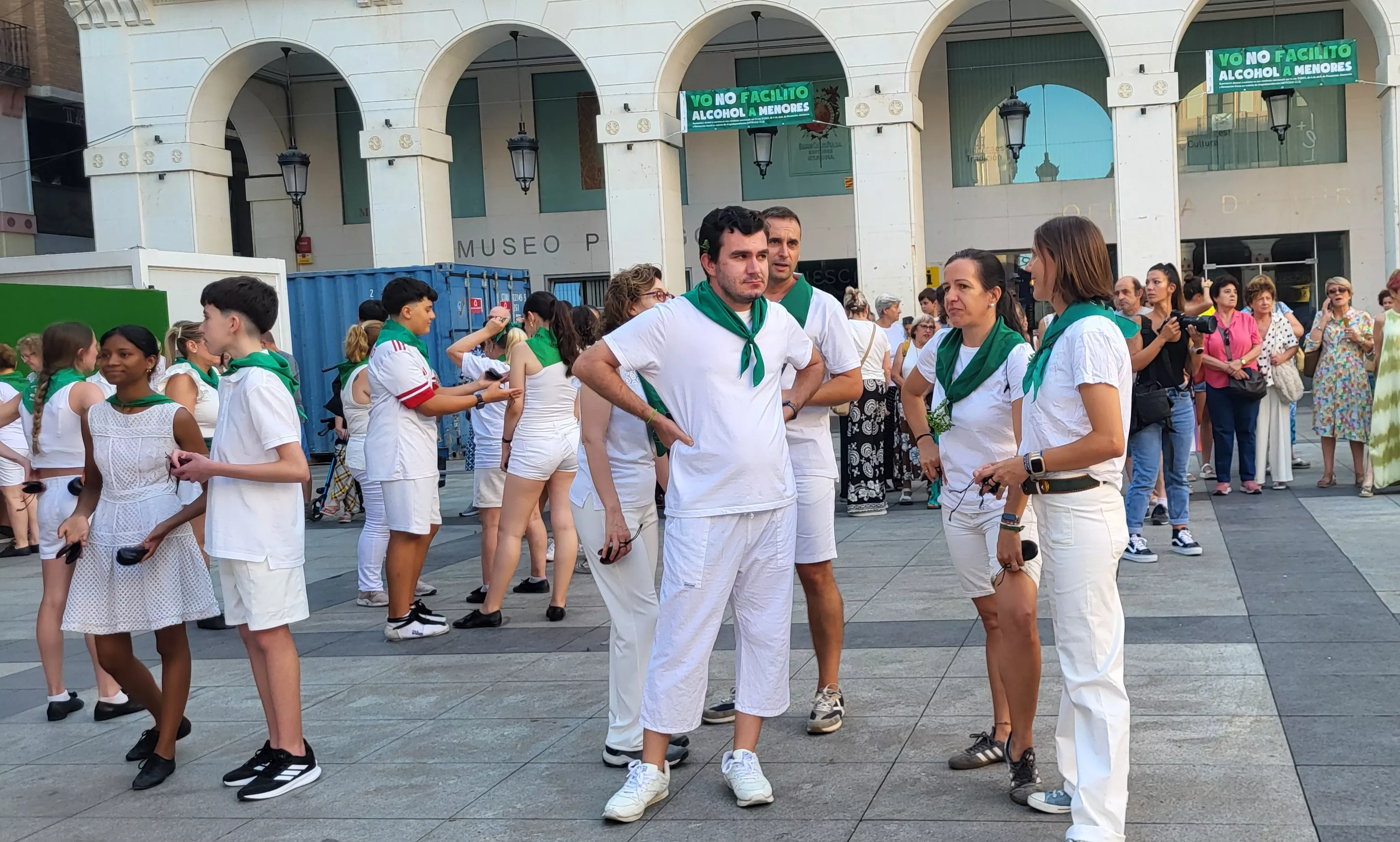 Baile de la Jota de San Lorenzo en la plaza López Allué. Foto Mercedes Manterola