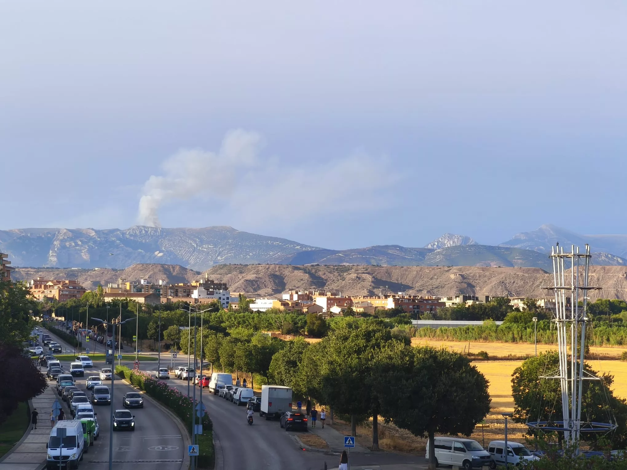 Incendio en Loporzano por un rayo. Foto Silvia Mellado