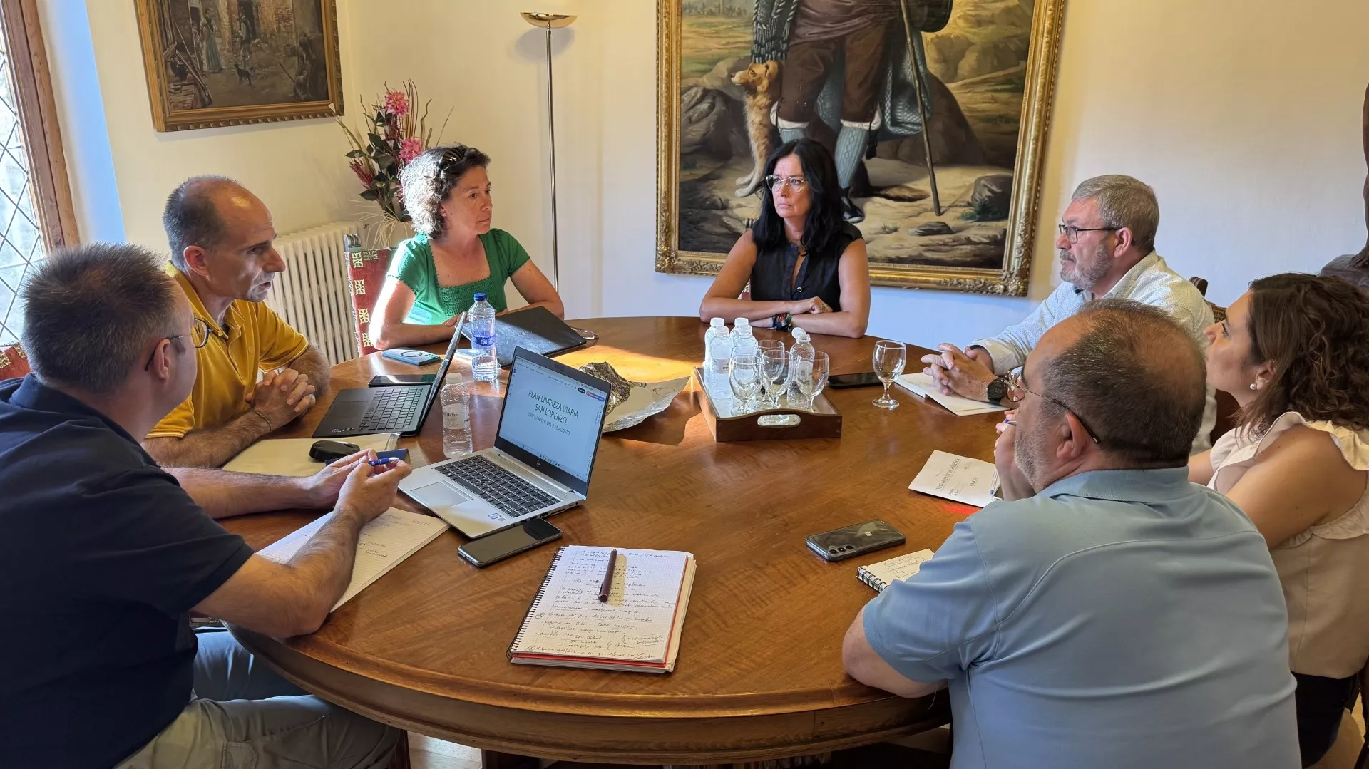 Reunión en el Ayuntamiento para planificar la limpieza en San Lorenzo