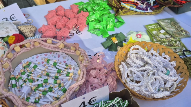 Mesa de la Asociación Contra el Cáncer en el Pórtico Laurentino. Foto Myriam Martínez Mesa de la Asociación Contra el Cáncer en el Pórtico Laurentino. Foto Myriam Martínez