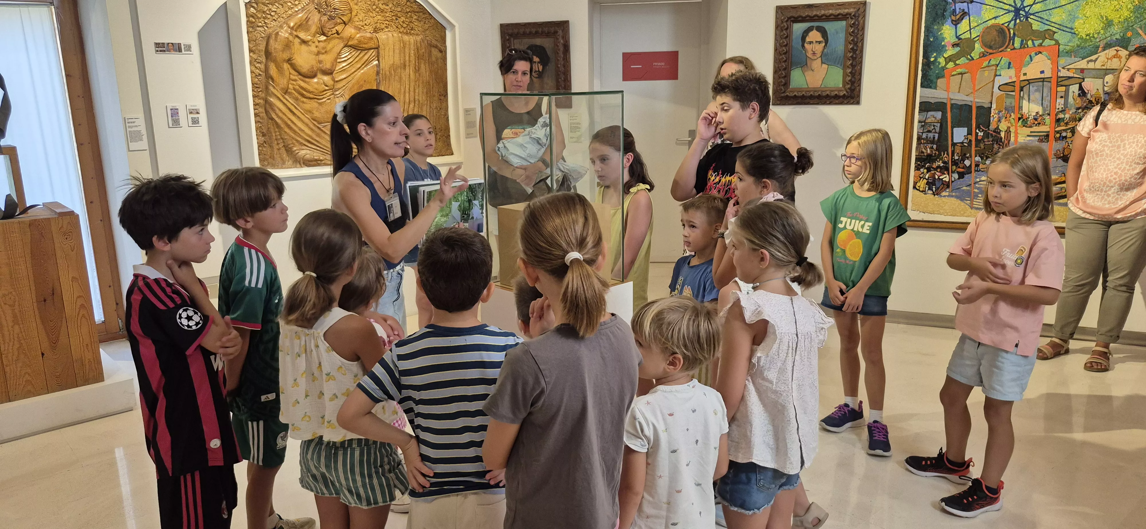 Taller sobre Ramón Acín en el Museo de Huesca. Foto Myriam Martínez