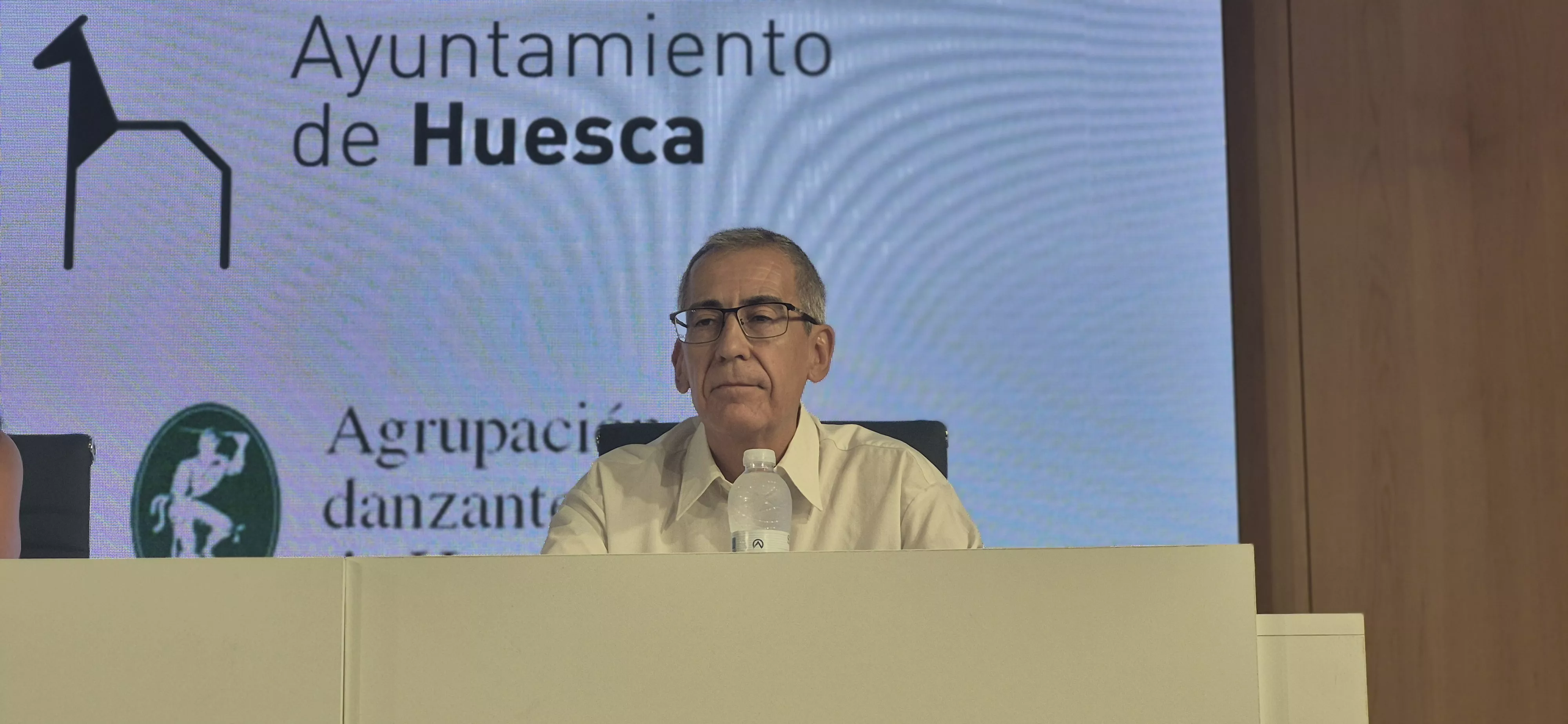 Carlos Garcés. es el autor del libro Danzantes de Huesca. Foto Myriam Martínez