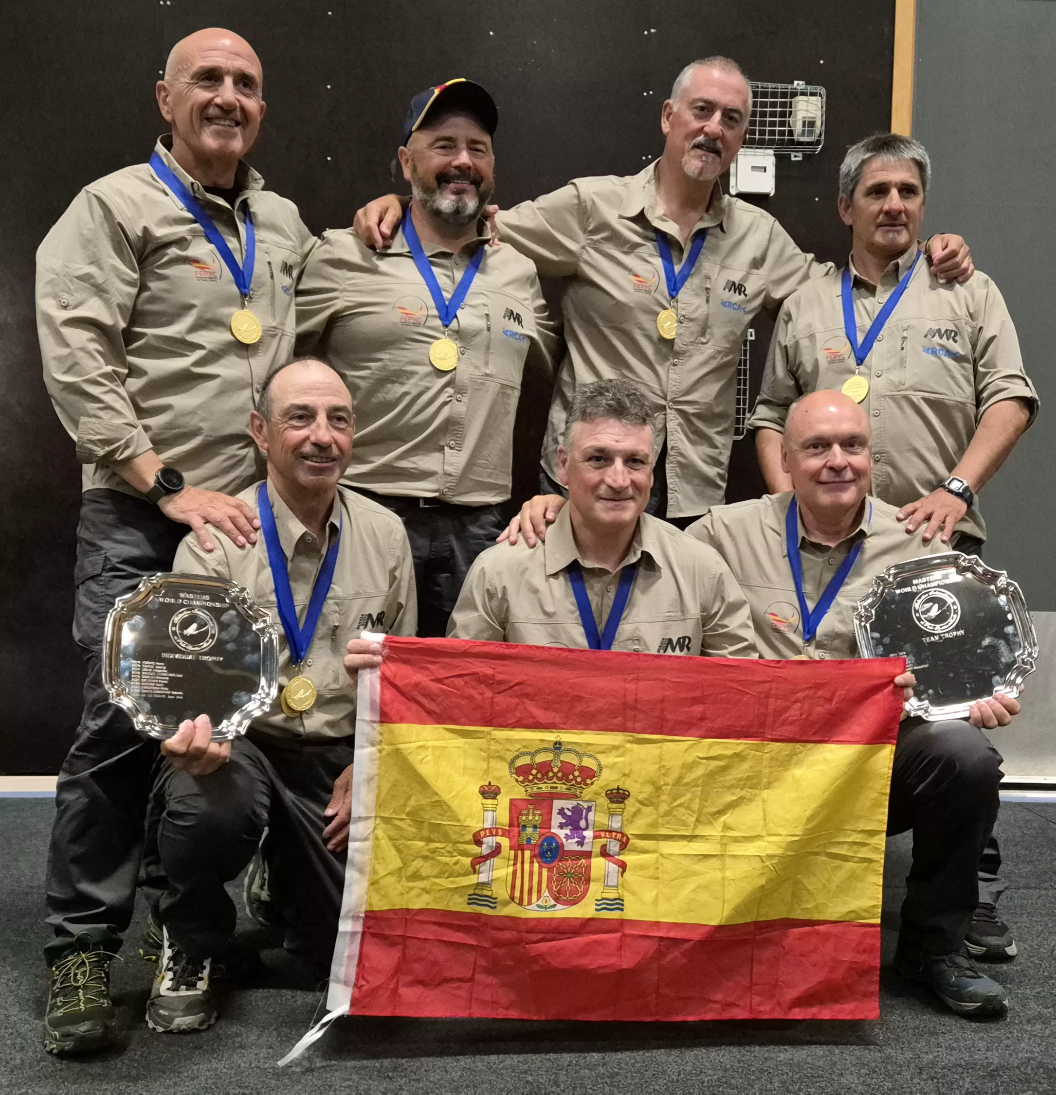 La selección española, en el podio.