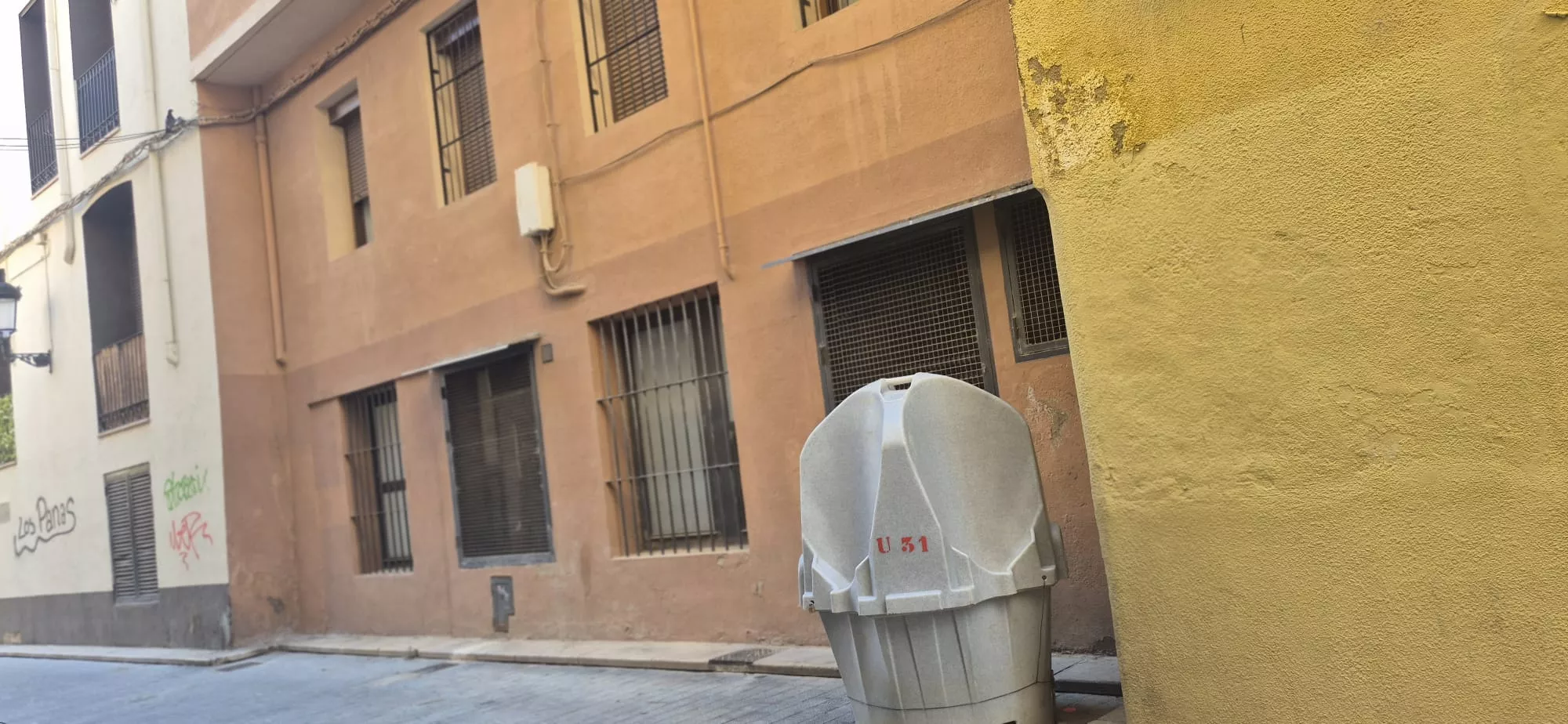 Nuevos urinarios para las fiestas de San Lorenzo de Huesca. Foto Myriam Martínez
