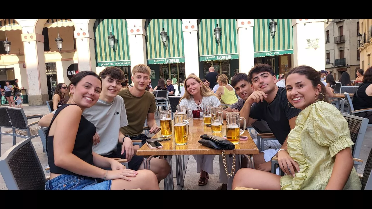 Así esperan los jóvenes de Huesca el comienzo de San Lorenzo