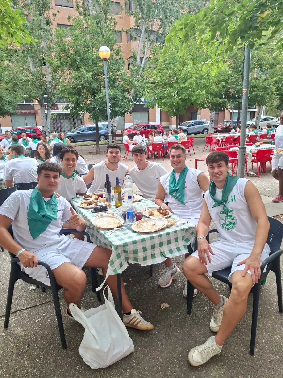 Almuerzo de San Lorenzo. Foto Adrián Mora