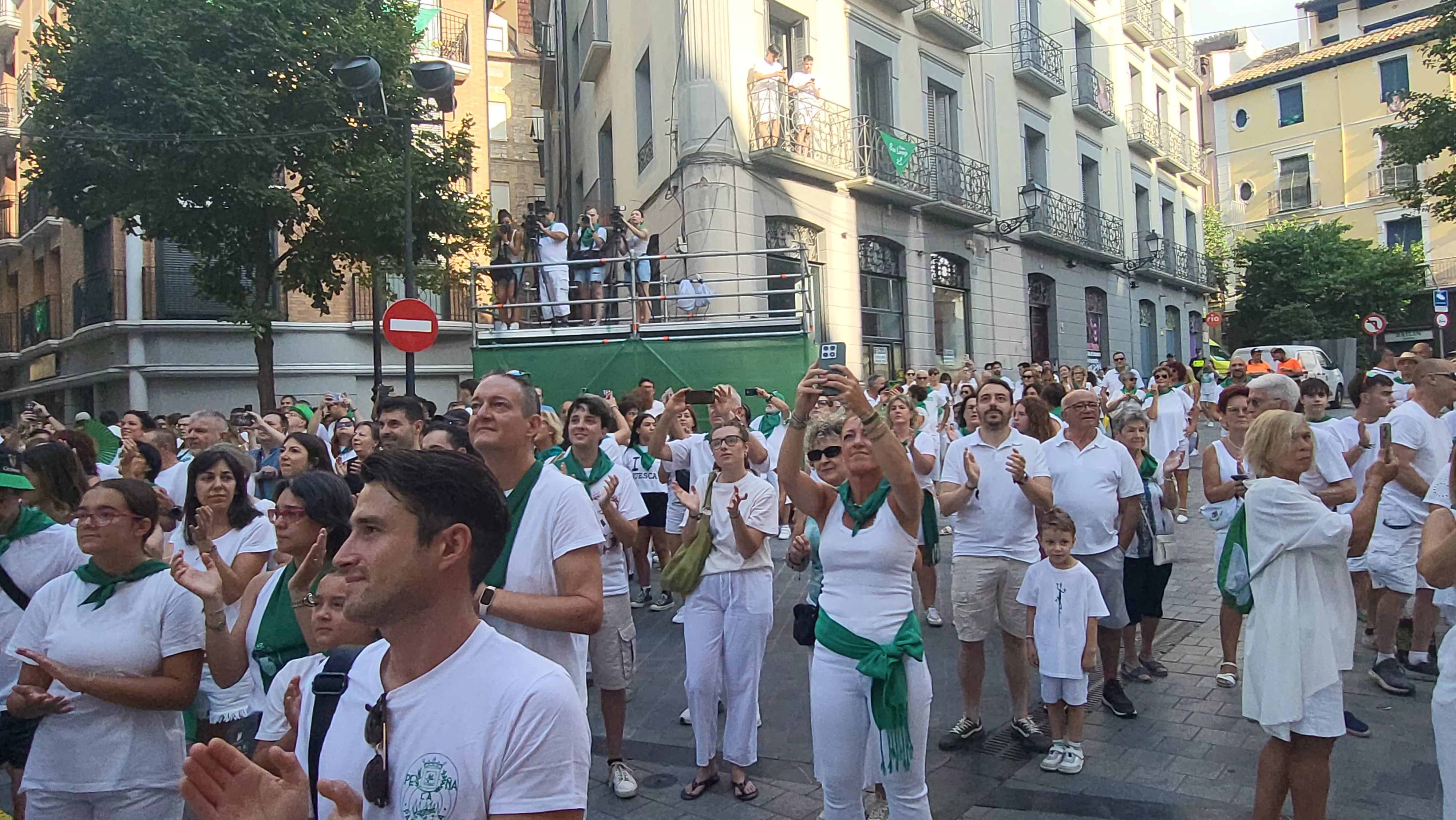 Saludo al Santo protagonizado por Carlos Jalle. Foto Mercedes Manterola