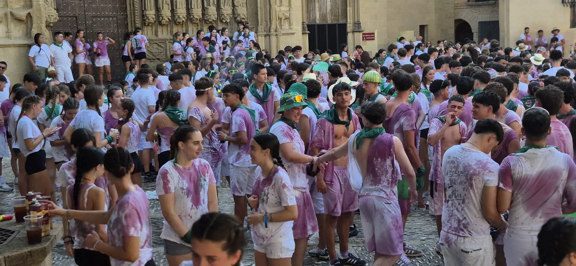 Cohete anunciador de las fiestas de San Lorenzo 2026. Foto Myriam Martínez