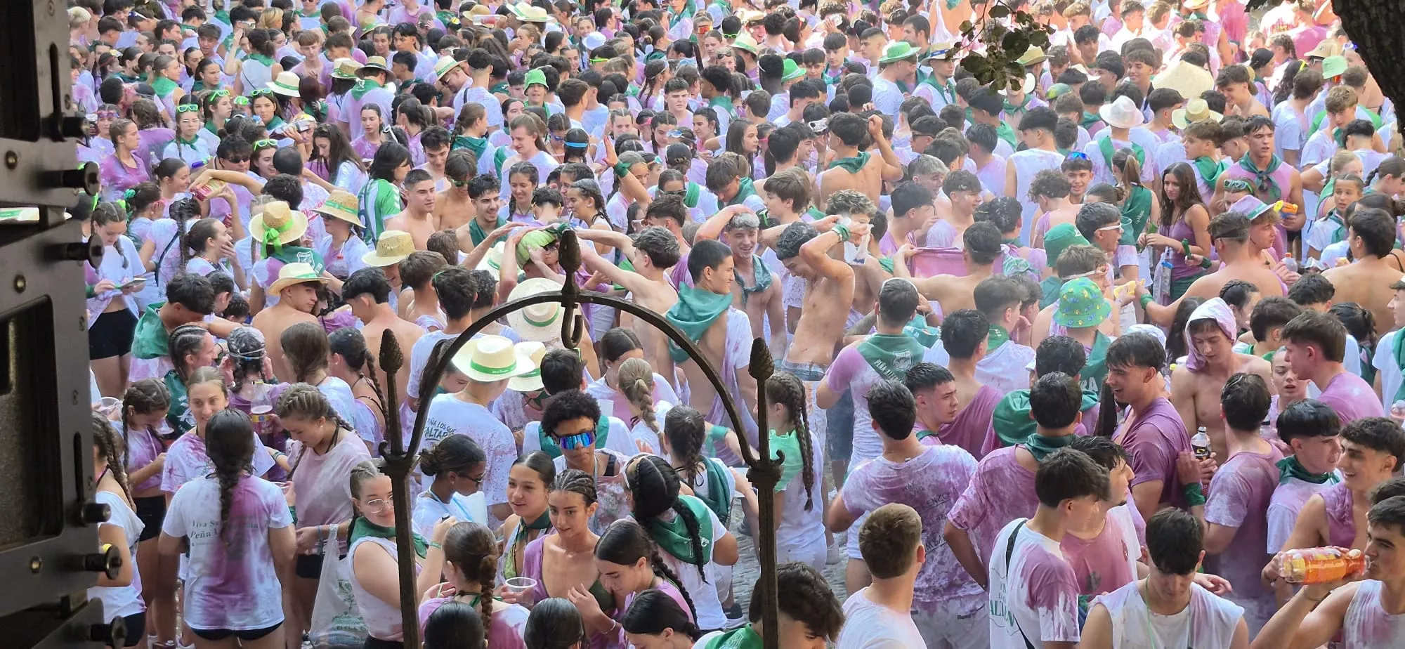 Cohete anunciador de las fiestas de San Lorenzo 2026. Foto Myriam Martínez