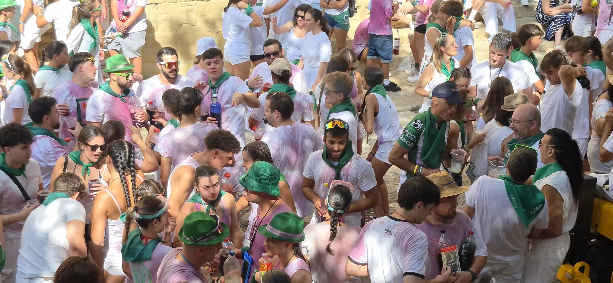 Cohete anunciador de las fiestas de San Lorenzo 2026. Foto Myriam Martínez