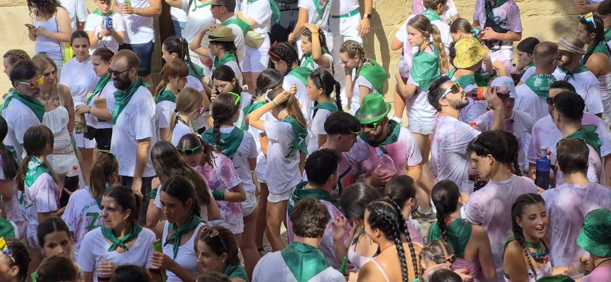 Cohete anunciador de las fiestas de San Lorenzo 2026. Foto Myriam Martínez