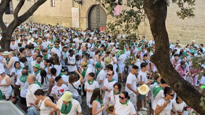Cohete anunciador de las fiestas de San Lorenzo 2026. Foto Myriam Martínez