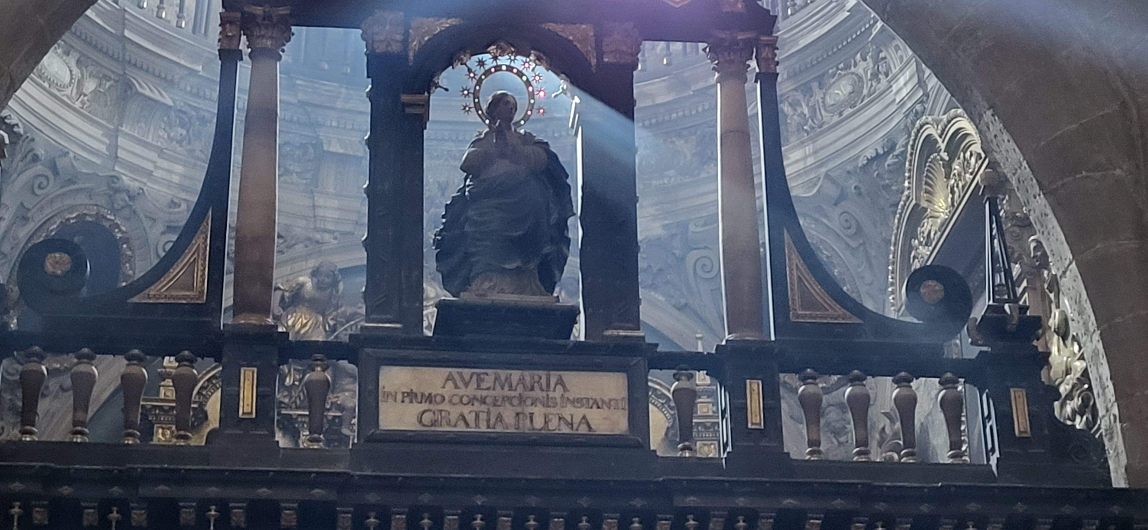 Asoleo en la capital de San Joaquín de la Catedral de Huesca. Foto: Mercedes Manterola
