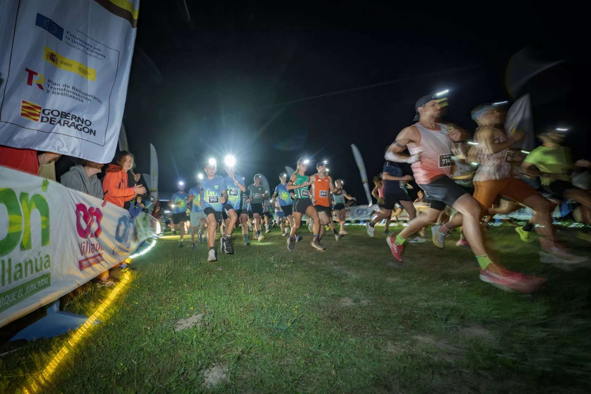 Carrera Full Moon de Villanúa. Foto: Turismo Villanúa / Yhabril Moro