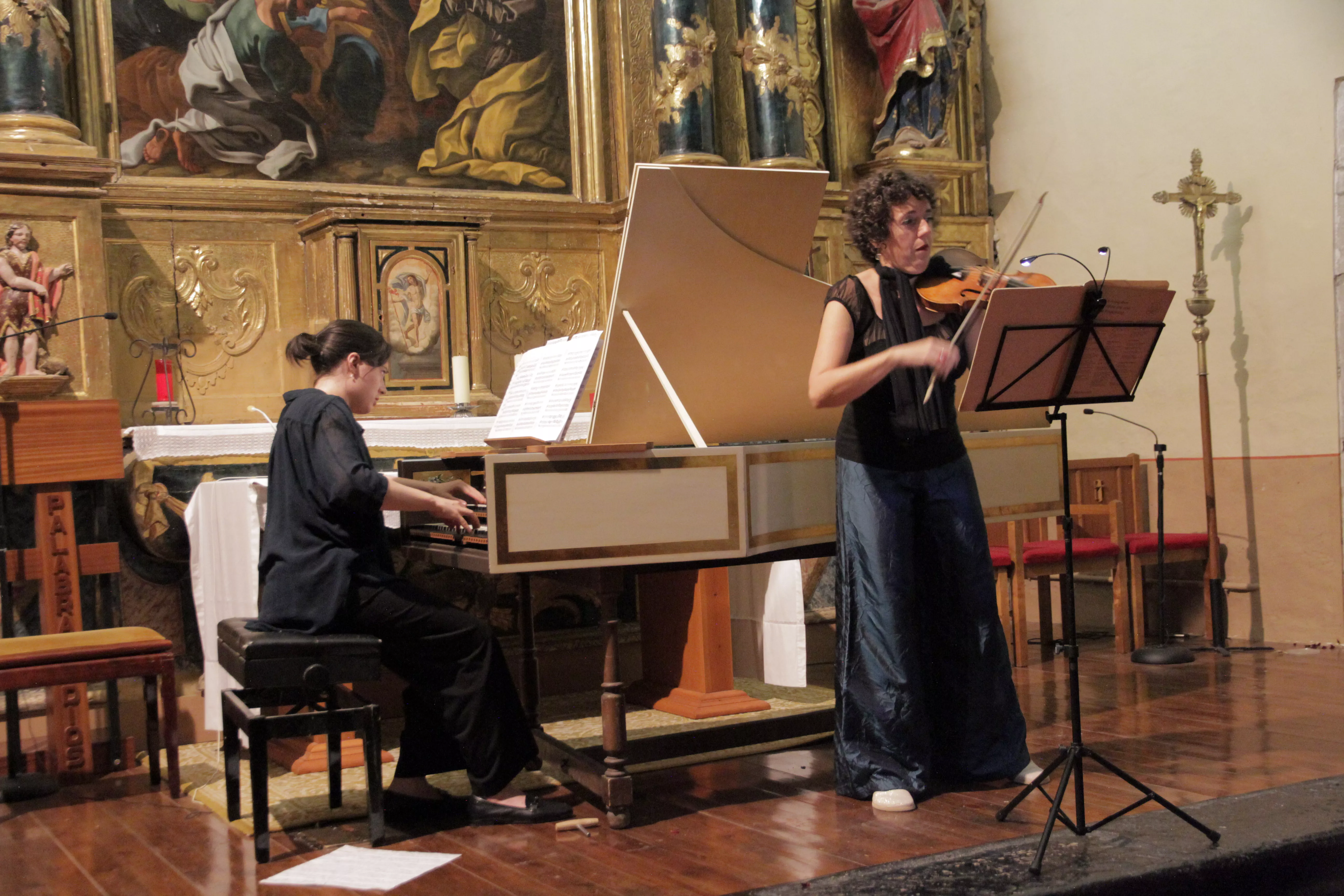 Delicada conversación entre violín y clave a mayor gloria de Bach.