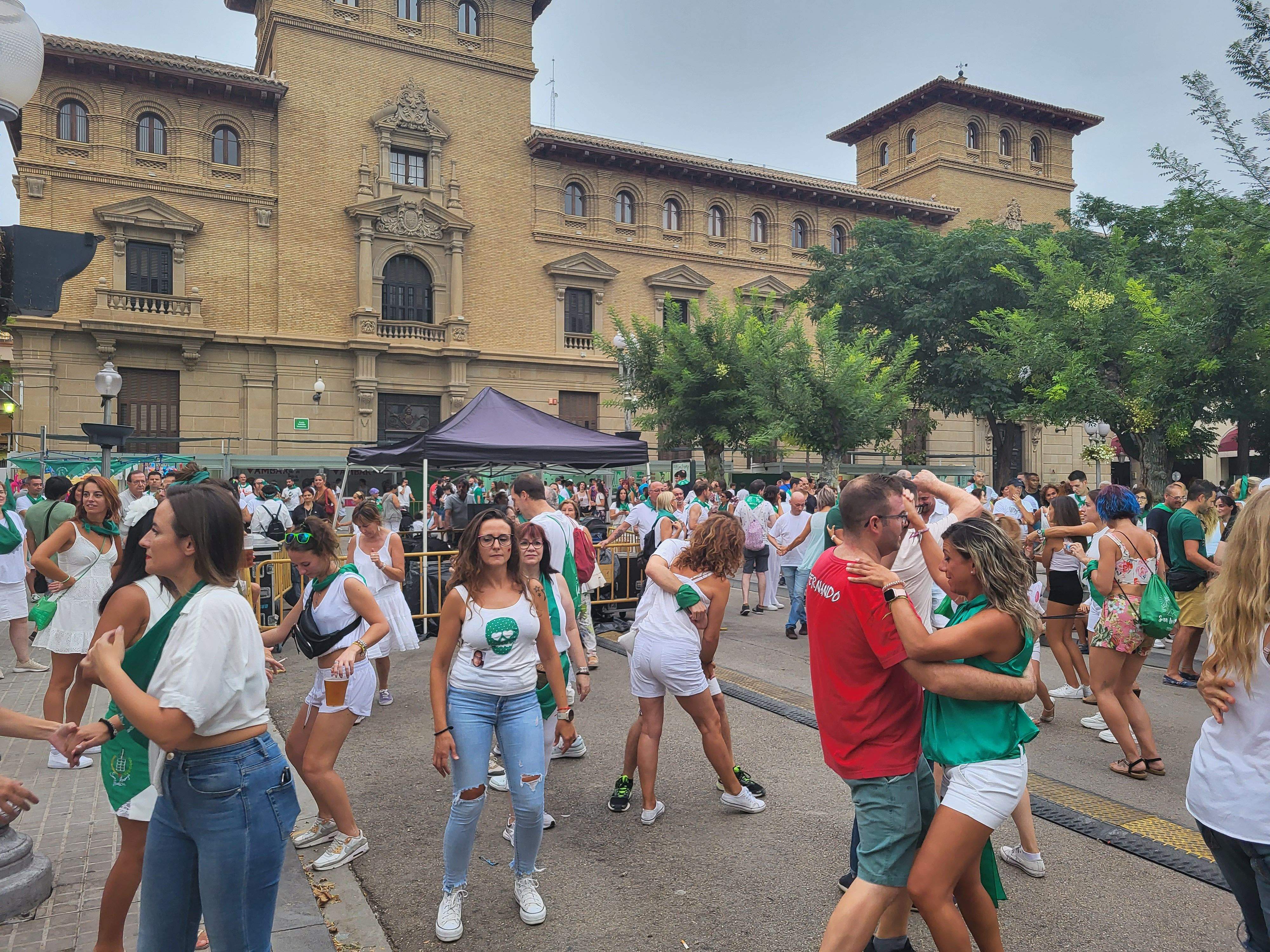 SalSanlorenzo en la plaza de Navarra. Foto Myriam Martínez 