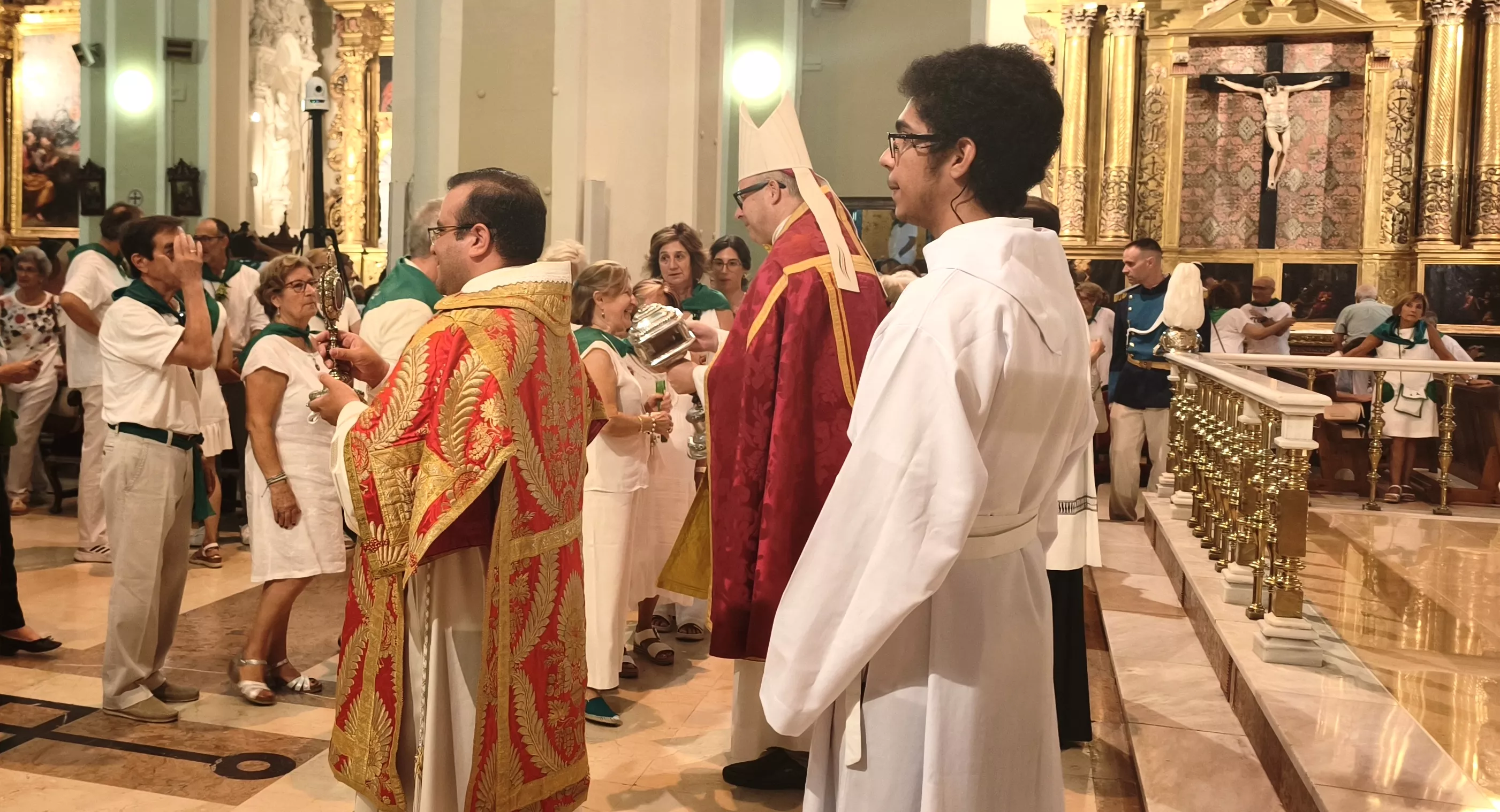Solemnes Completas en la Real y Parroquial Basílica de San Lorenzo. Foto María José Sampietro 