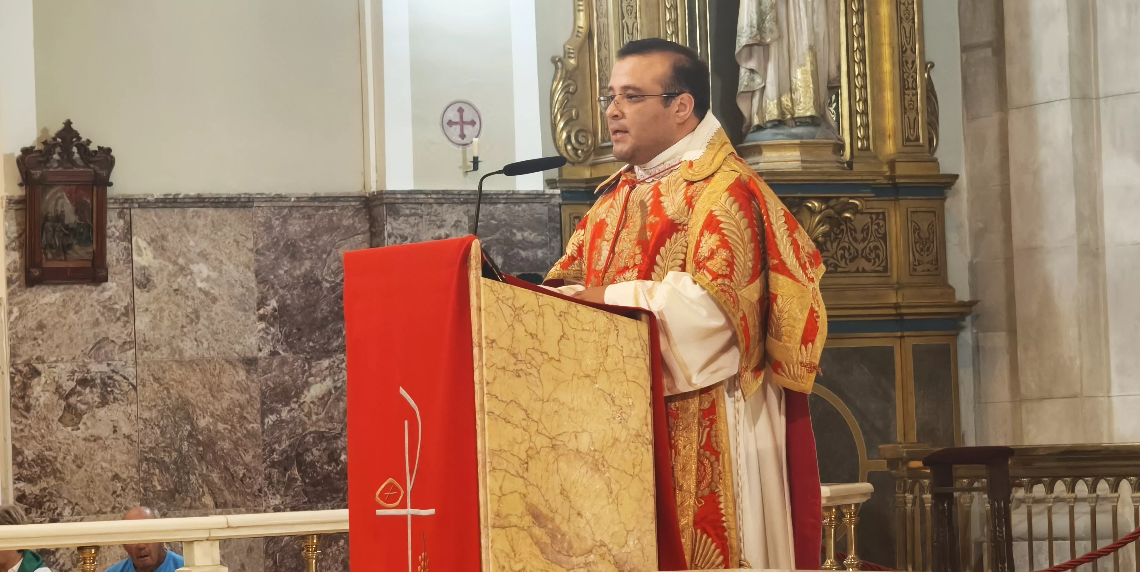 Solemnes Completas en la Real y Parroquial Basílica de San Lorenzo. Foto María José Sampietro 