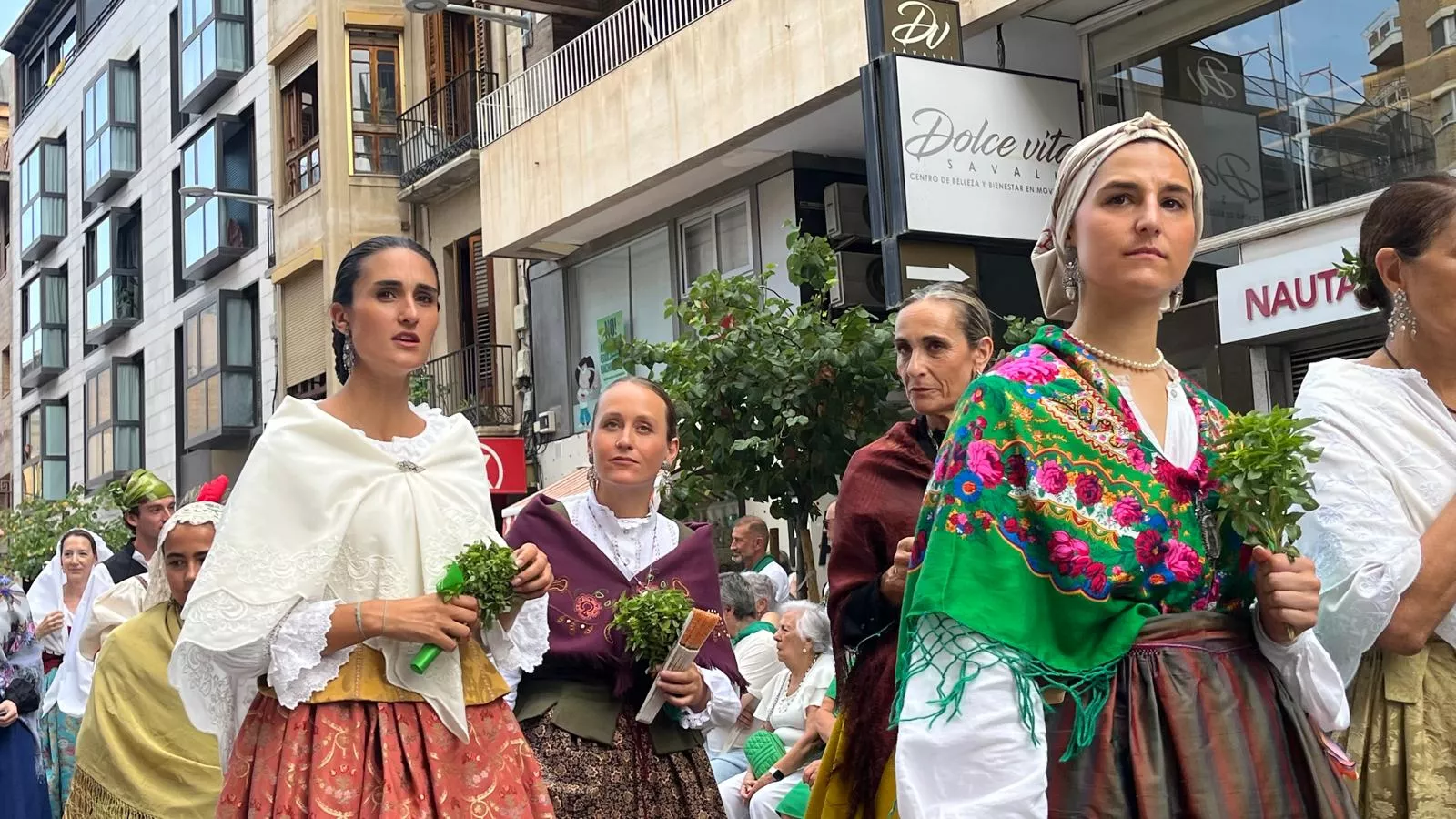 Procesión de San Lorenzo por las calles de Huesca. Foto Mercedes Manterola