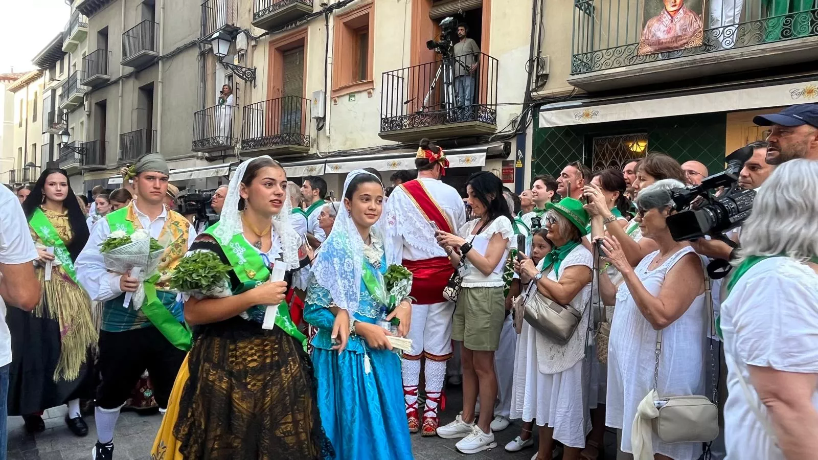 Procesión de San Lorenzo por las calles de Huesca. Foto Mercedes Manterola