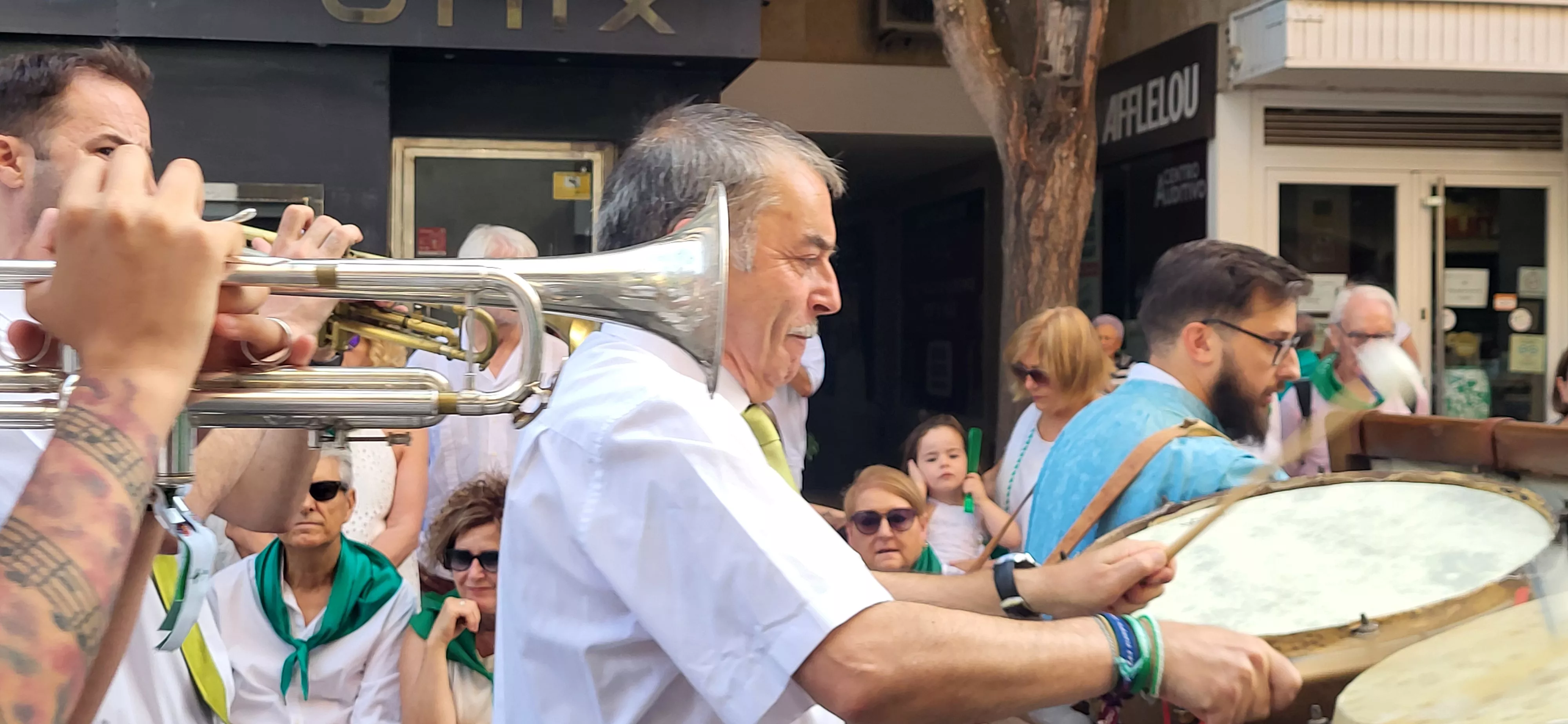 Procesión de San Lorenzo por las calles de Huesca. Foto Mercedes Manterola
