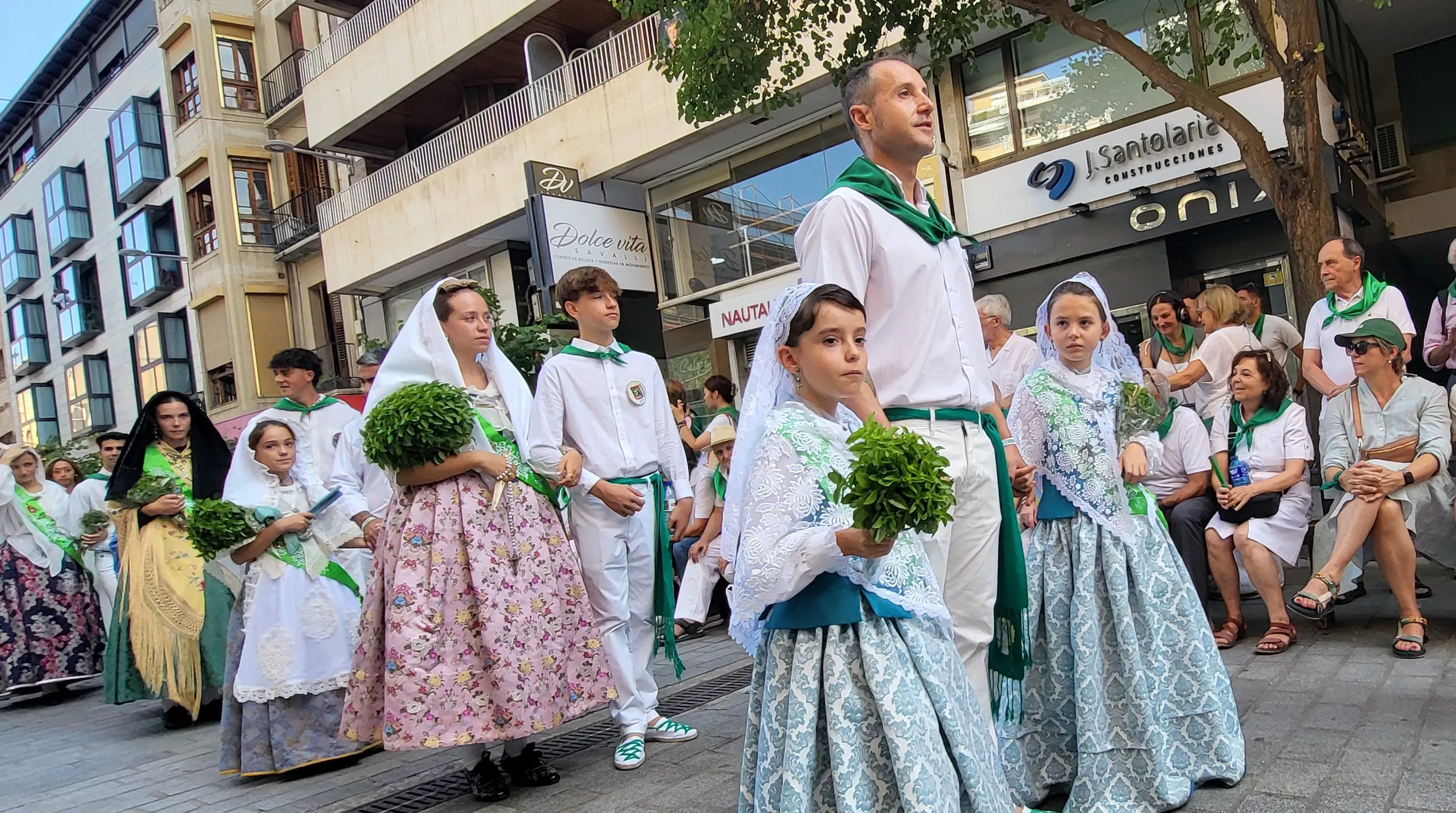 Procesión de San Lorenzo por las calles de Huesca. Foto Mercedes Manterola