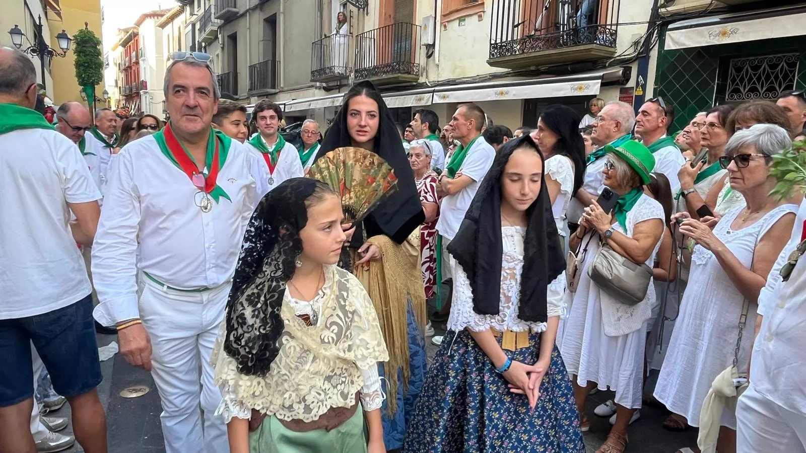 Procesión de San Lorenzo por las calles de Huesca. Foto Mercedes Manterola
