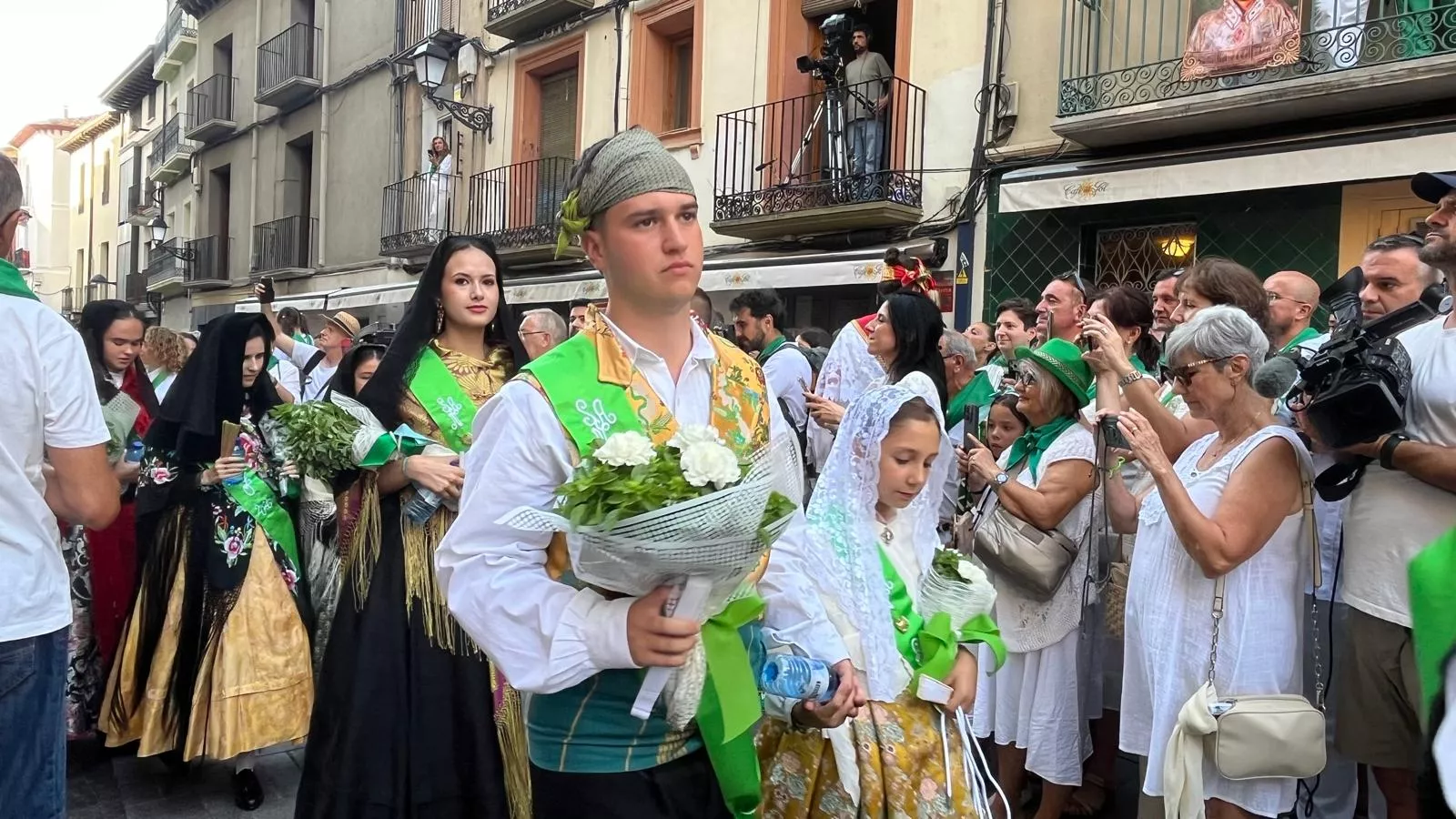 Procesión de San Lorenzo por las calles de Huesca. Foto Mercedes Manterola