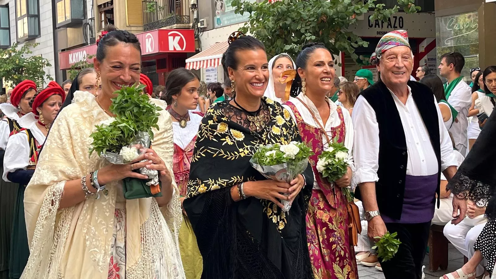 Procesión de San Lorenzo por las calles de Huesca. Foto Mercedes Manterola
