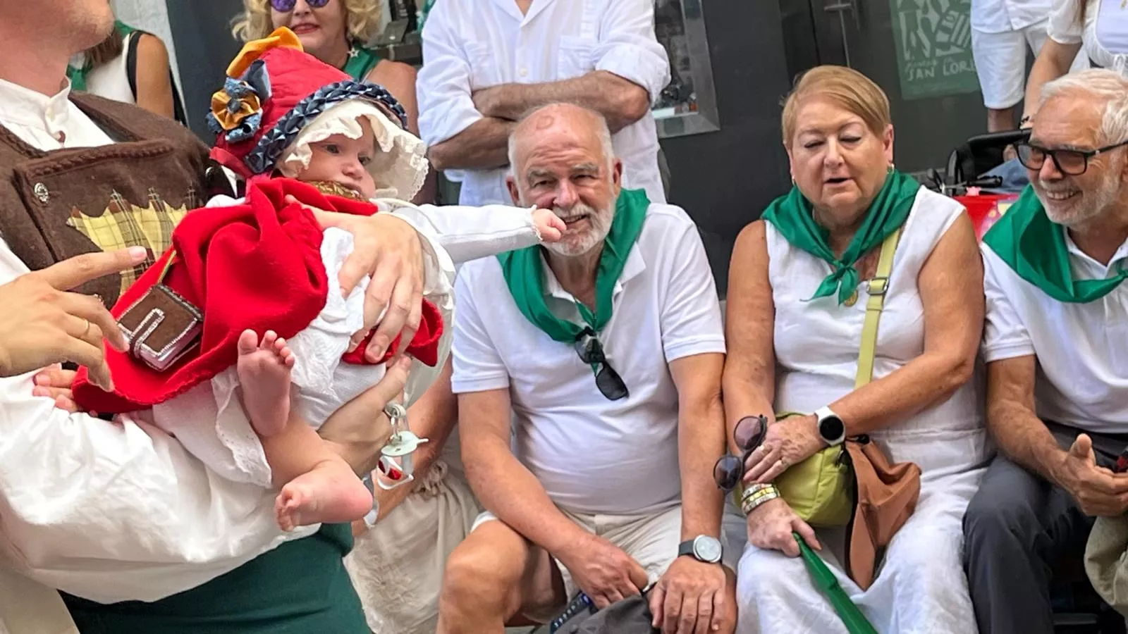 Procesión de San Lorenzo por las calles de Huesca. Foto Mercedes Manterola