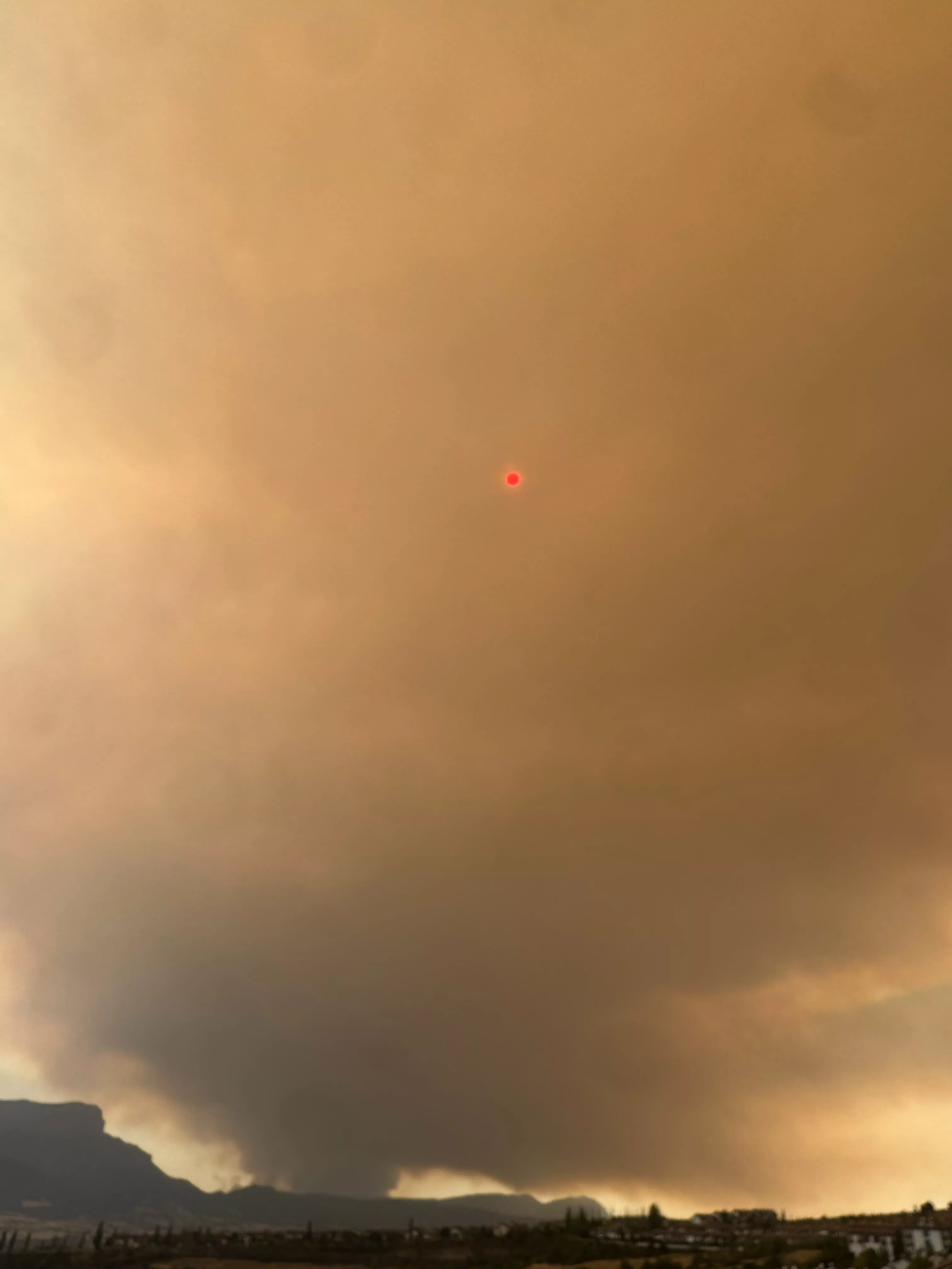 Incendio en el término de las Peñas de Riglos.