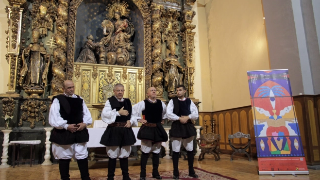 Los Tenores di Bitti Mialinu Pira Los Tenores di Bitti Mialinu Pira