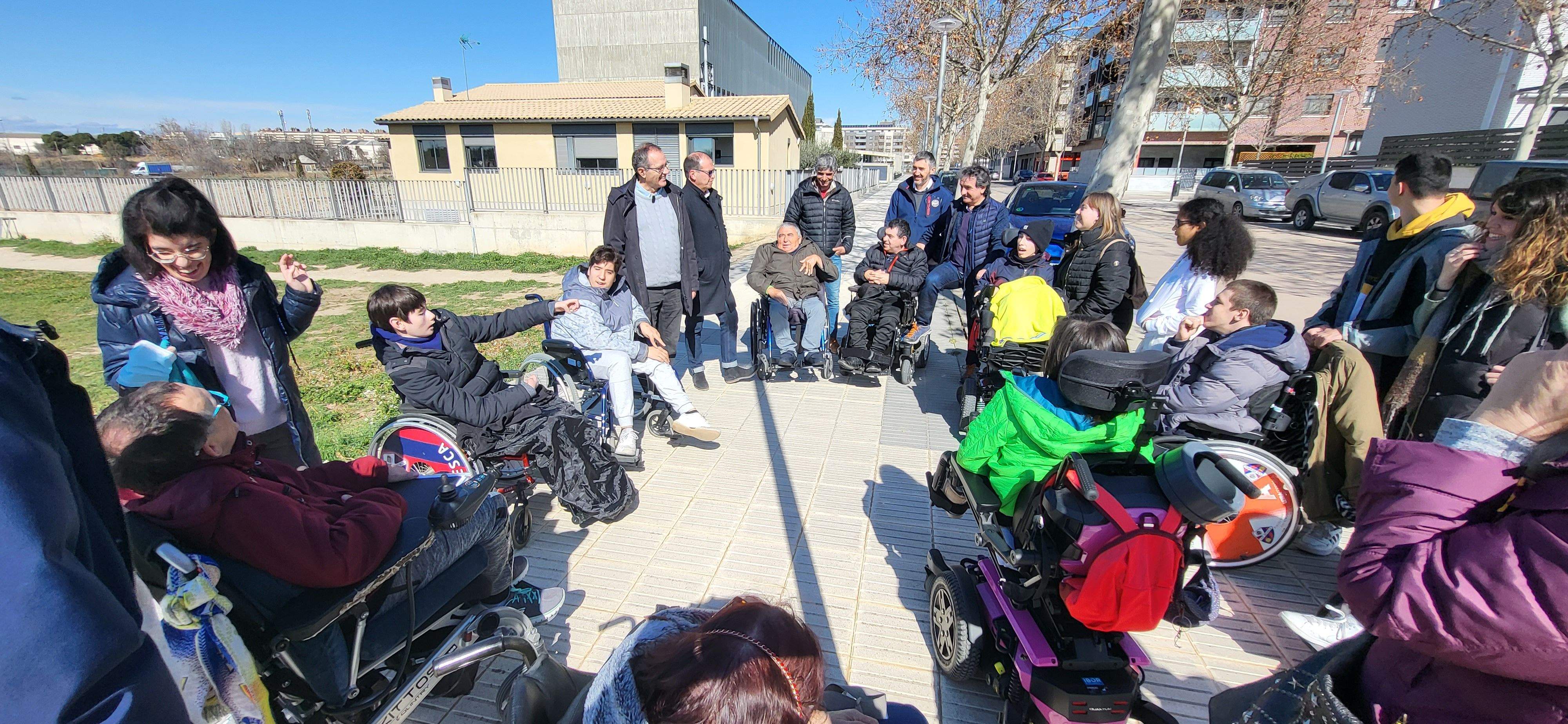 Imagen tomada junto al terreno donde Aspace Huesca va a construir su nueva residencia. Foto Myriam Martínez 