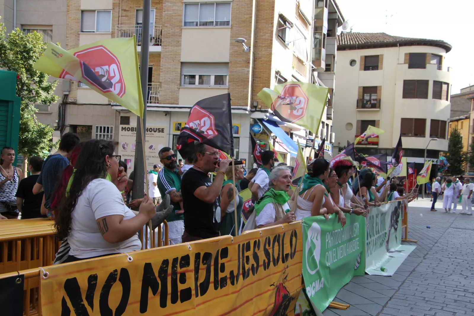 Concentración contra la tauromaquia. Foto Carlos Neofato