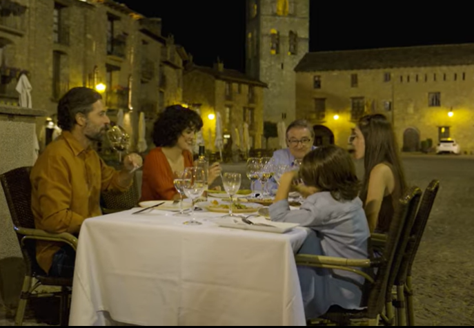La familia de Huesca la Magia disfruta en Aínsa.