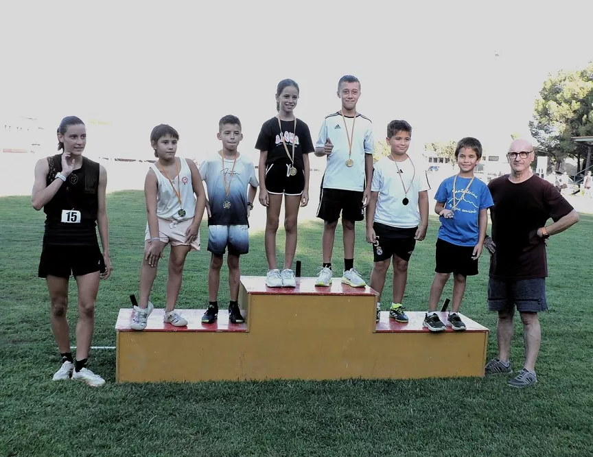 Podium de 8 y 9 años