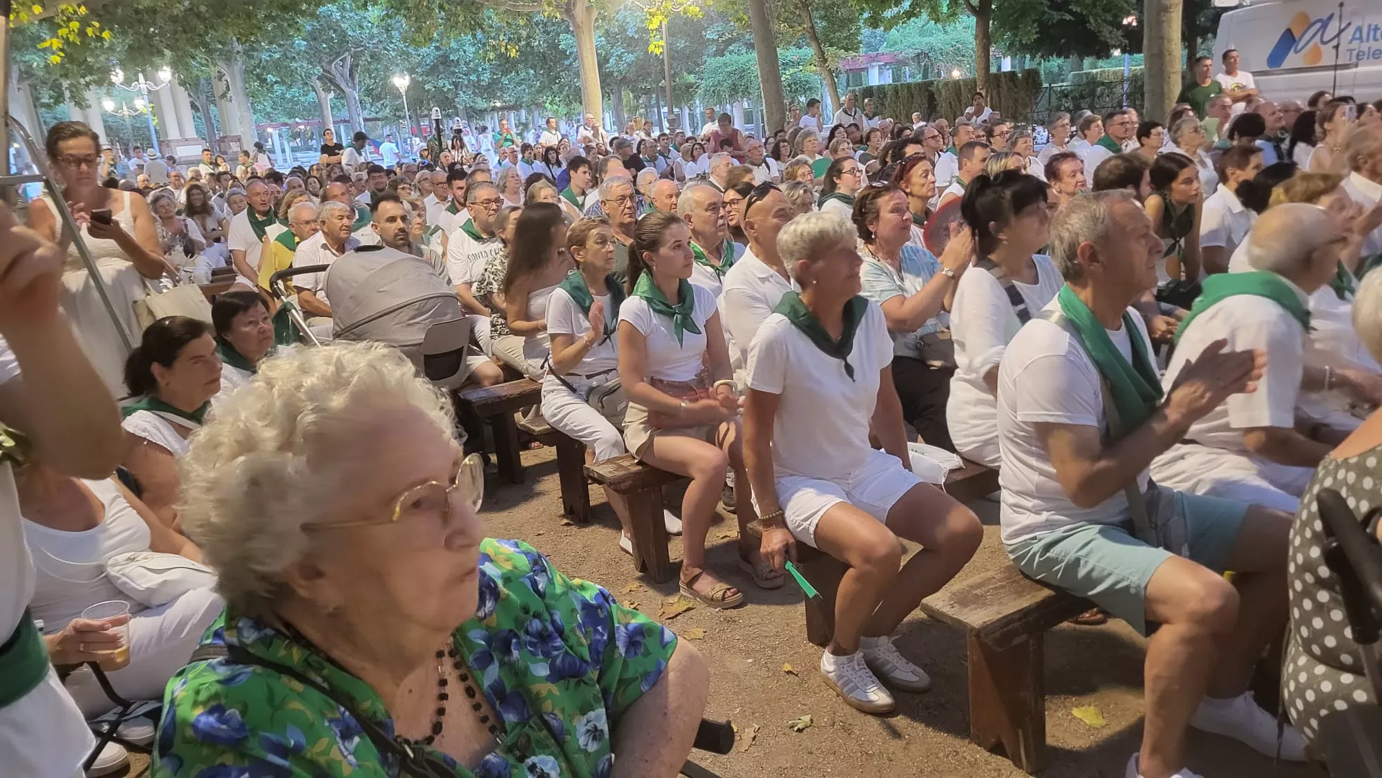 Elenco Aragonés en el Parque Miguel Servet por San Lorenzo
