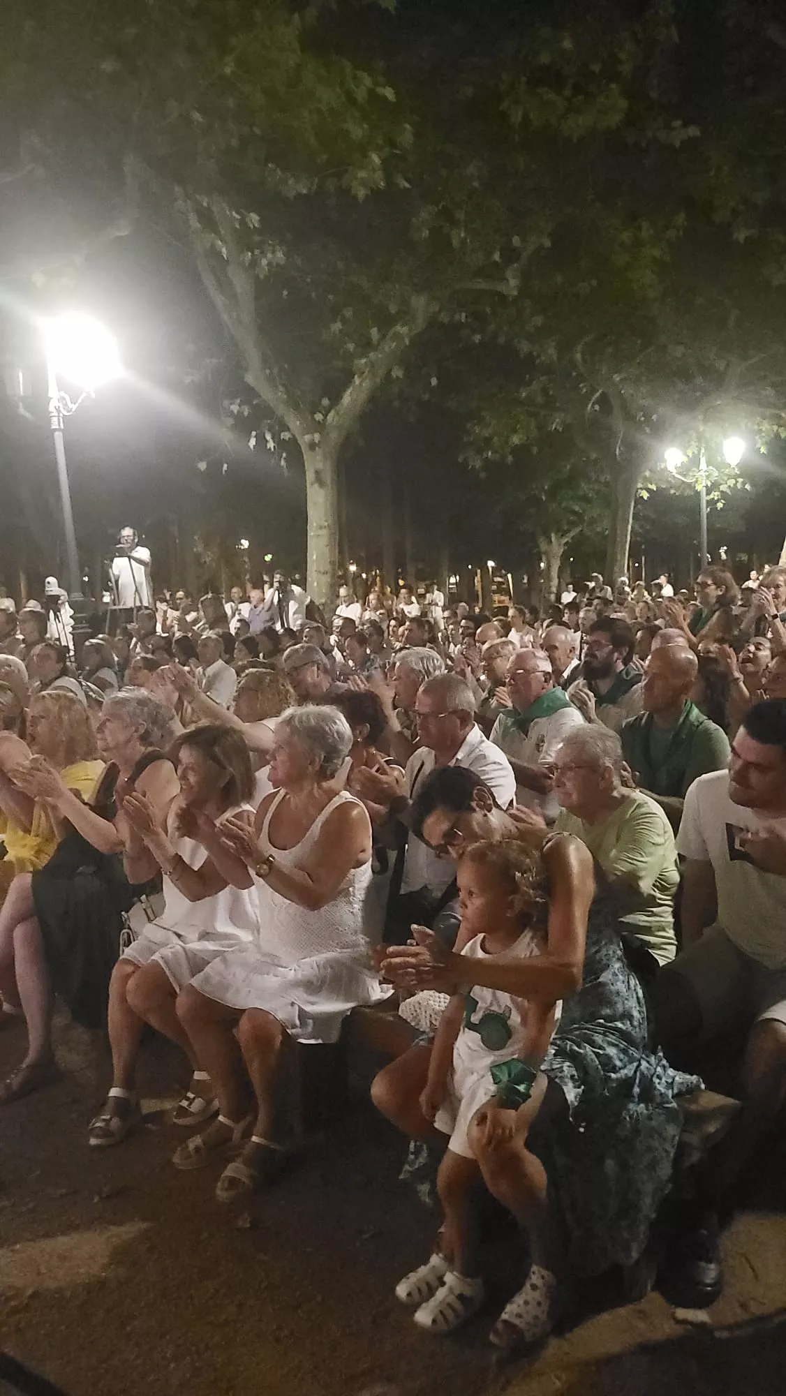 Elenco Aragonés en el Parque Miguel Servet por San Lorenzo