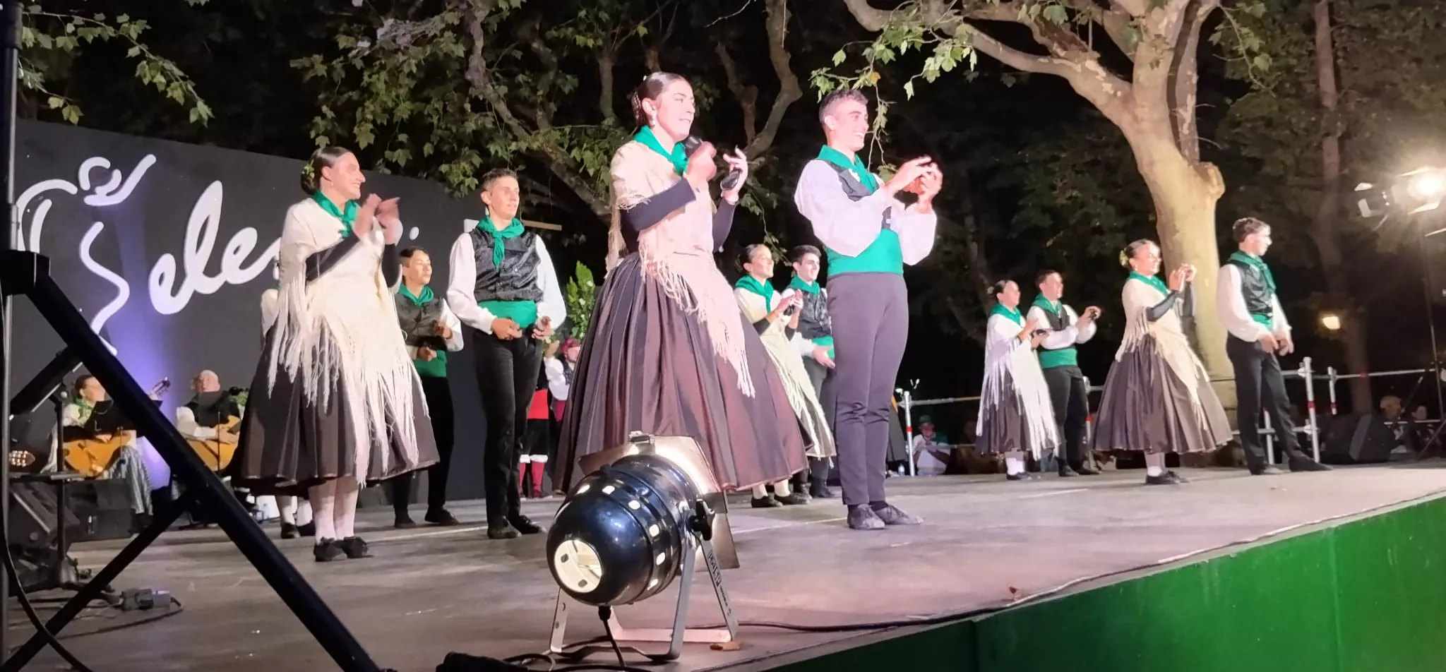 Elenco Aragonés en el Parque Miguel Servet por San Lorenzo