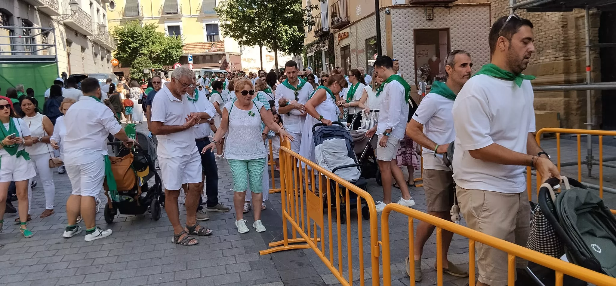 Presentación a San Lorenzo de 468 niños y niñas de Huesca